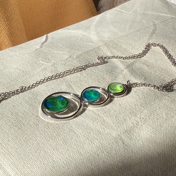 Sabika - Style Necklace - Picture 5 of 10